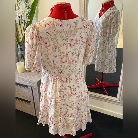 Size 14 - Forever New Tuscany Linen Mini Dress - Willow Floral - Picture 9 of 16